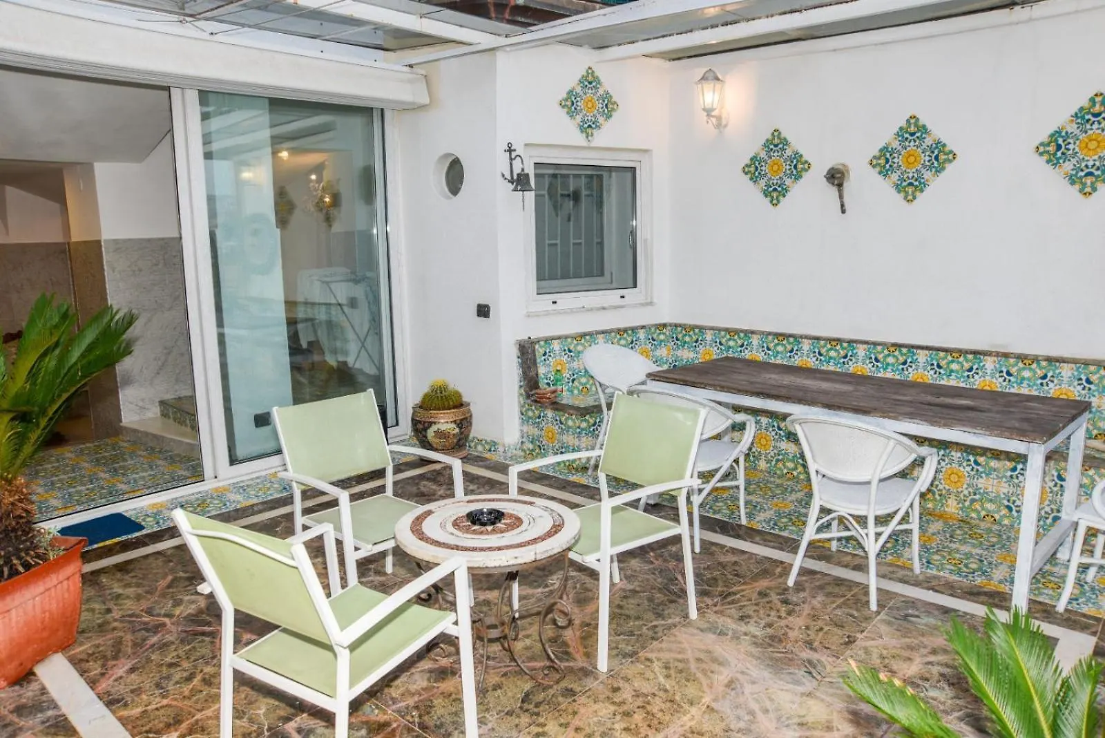 Appartamento La Casa Sul Mare Napoli 0*,